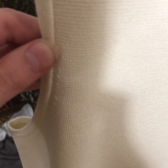 Ann Taylor Sleeveless blouse with Drape - Picture 4 of 6